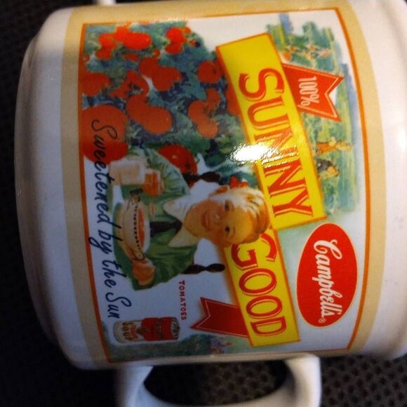 4 Vintage Campbell Soup mugs 2005 dishwasher and microwave safe beautiful graphi - Picture 4 of 16